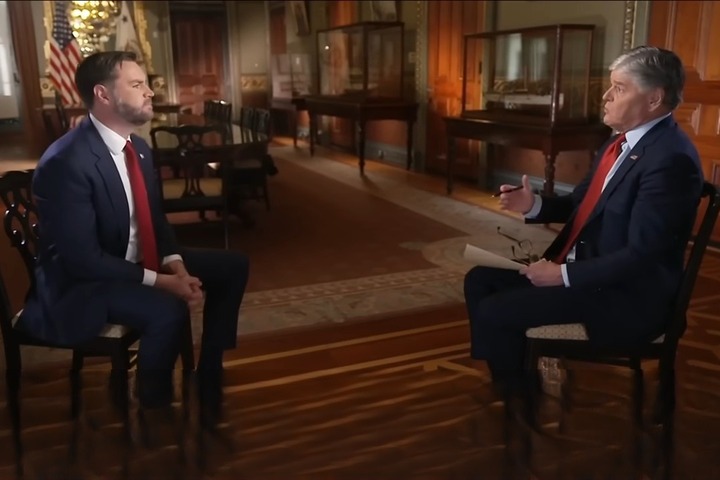 范斯：年輕人買不起房是因「3千萬非法移民湧入美國」