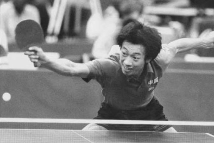 陸桌球世界冠軍滕義涉受賄逾億元人民幣　曾想與高官「結親家」