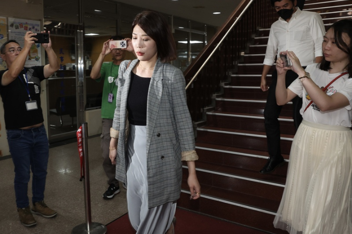 馬郁雯宣布參選中正、萬華議員　爭取民進黨提名！段宜康：全力支持