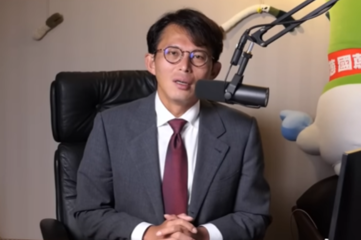 警員說不提告！黃國昌爆警界高層下令：當事警一定要對外說被鎖喉