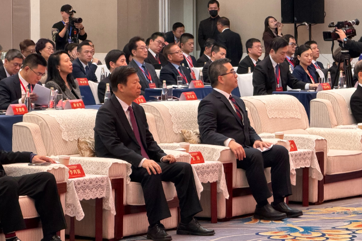 宋濤(左)、蕭旭岑(右)共同出席國共兩黨智庫論壇,呼籲兩岸深化交流。圖/國民黨提供