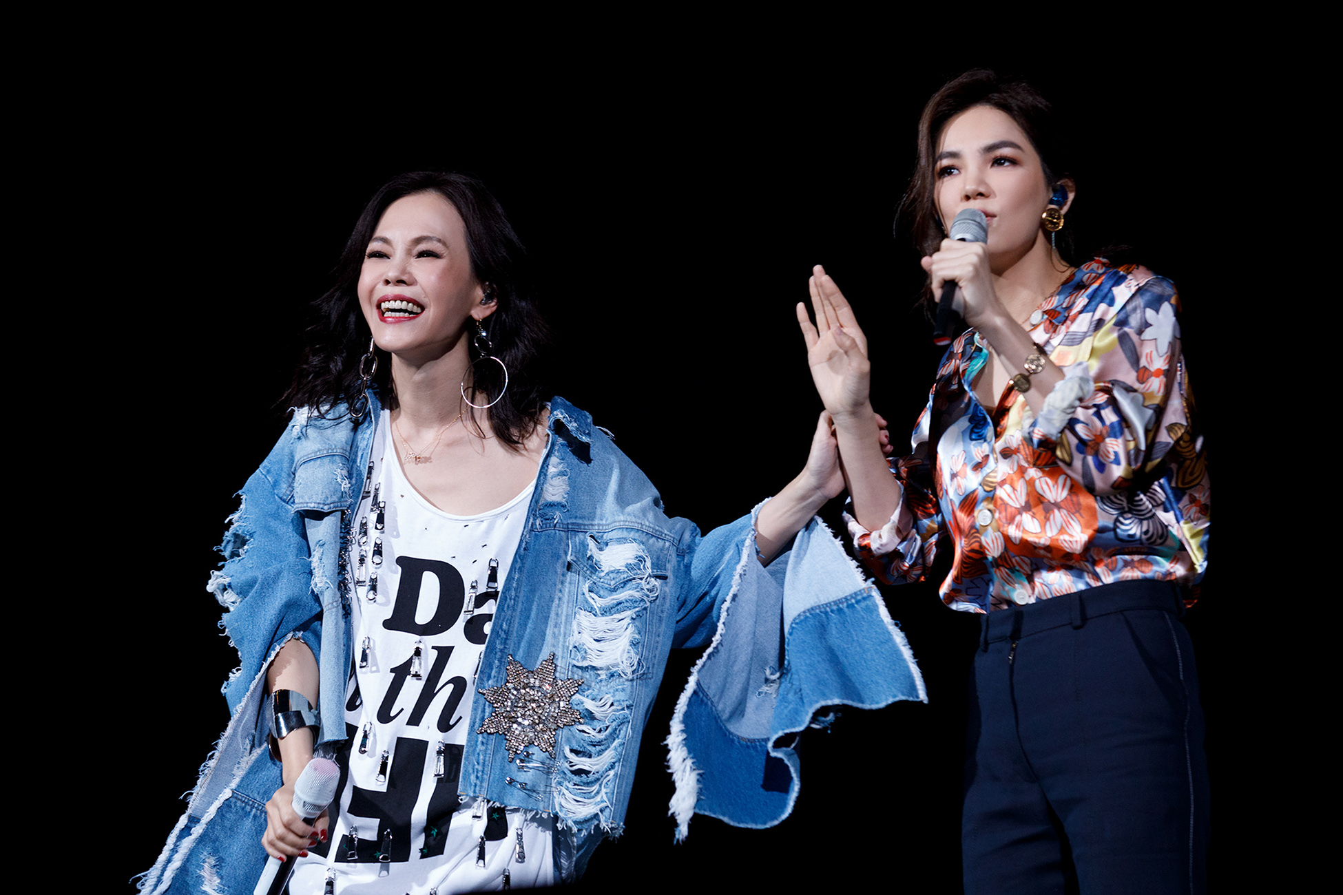 都是麟洛同鄉  Ella、彭佳慧聯手開唱  驚爆Ella老家成打卡朝聖地