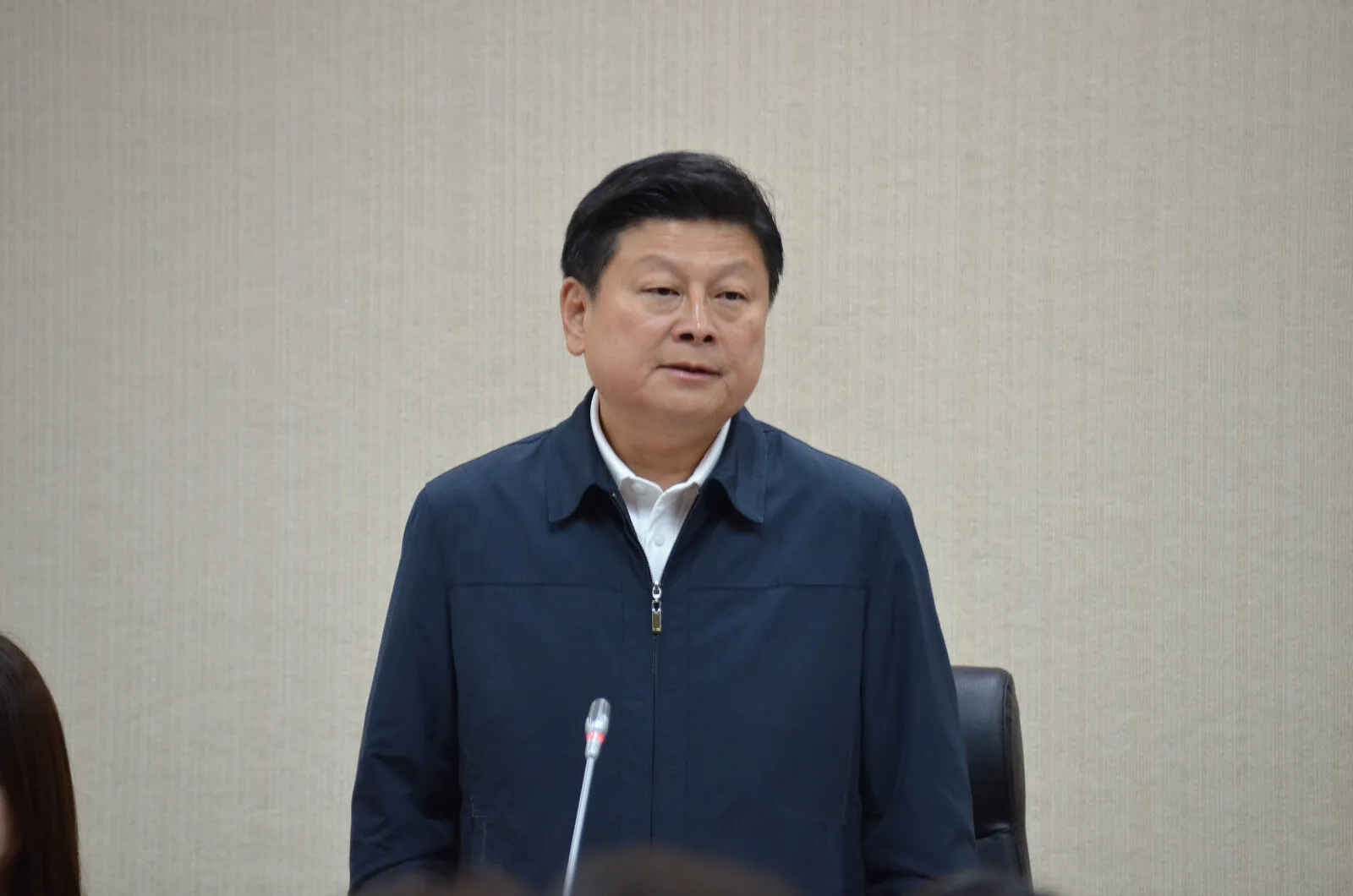 國民黨立委傅崐萁今天（23）日表示，值此天災急難之時，不只需要災後重建，百工百業尤需振興救援，這次率黨團立委訪問大陸，就是為恢復兩交流觀光而努力、為農漁產品打通外銷大陸而努力，因此訪陸行程不會變。圖／傅崐萁辦公室提供