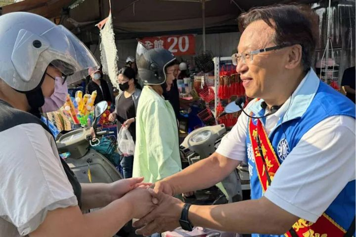 鄭麗文「交代」魏平政　當選發敬老金　65歲以上年領萬元