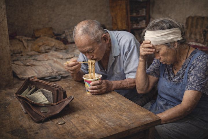 公教年金回溫、勞保卻凍結　時力批：三分之一勞工被制度性低報