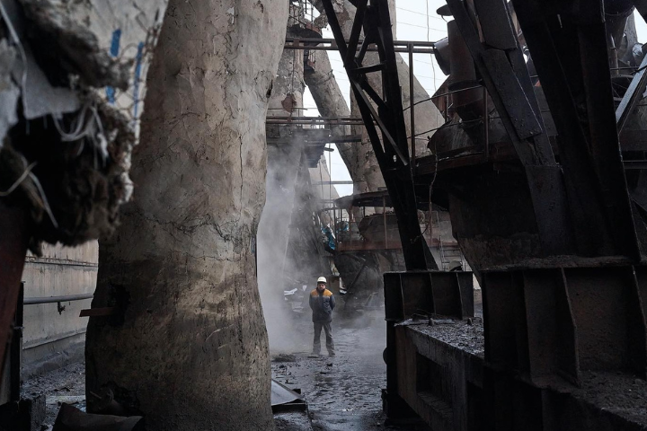 「責任感戰勝恐懼」　俄鎖定基礎設施狂轟　烏能源工人冒死守住供暖命脈