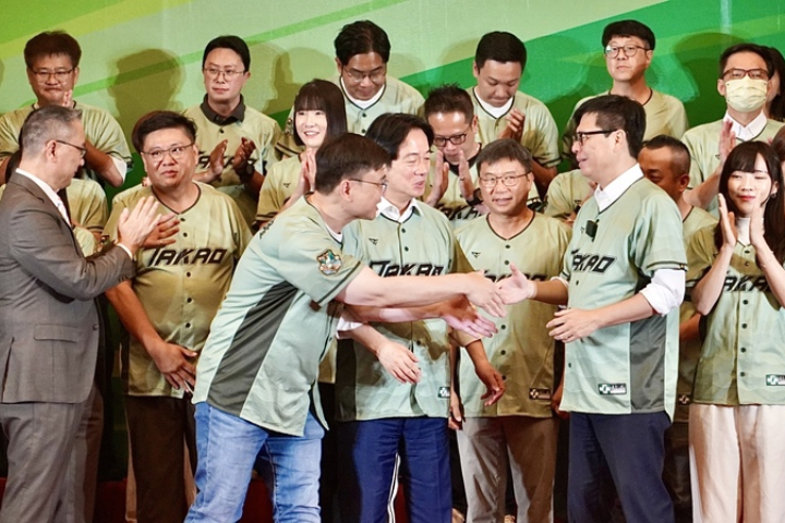 高雄選情告急？賴清德南下催票喊防中共介選　綠營曝「至少贏柯志恩15個百分點」才安心