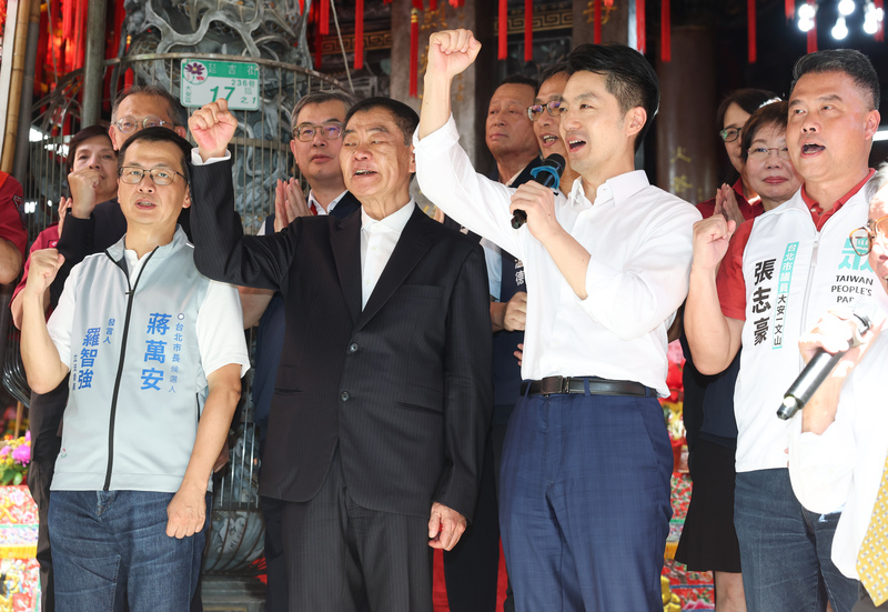 信民民調沈伯洋從落後1.2%變領先17%　羅智強：謝謝曹興誠替蔣萬安催票