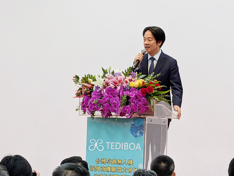 總統賴清德9日前往台中參加「台灣卓越無人機海外商機聯盟大會師－共築全球戰略版圖」活動。圖/中央社