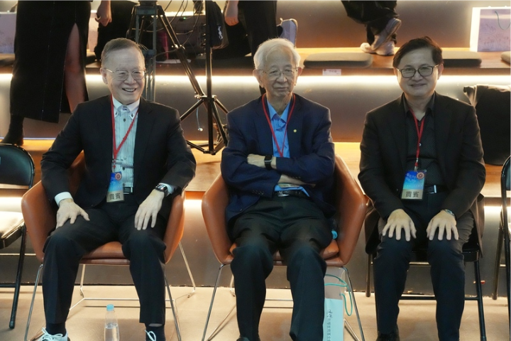 童子賢再批能源政策 別再裝睡！核廢料如關籠猛獸 勿過度恐懼