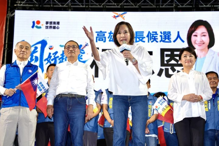 柯志恩岡山造勢　湧入2萬支持者　藍營力拚翻轉高雄　