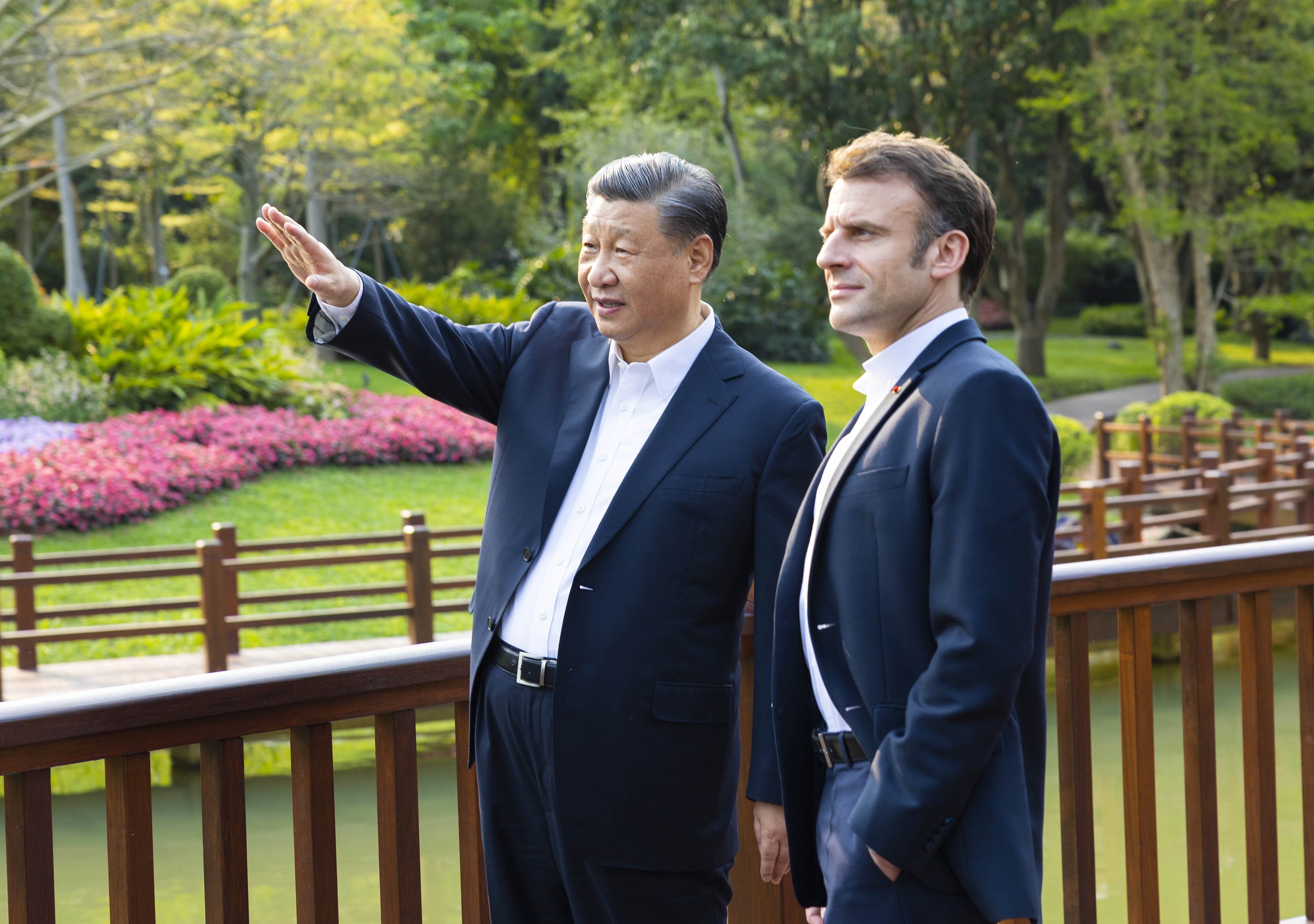 去年法國總統馬克宏訪問中國大陸曾提出邀請習近平今年回訪巴黎，消息傳出，習近平可望五月成行。圖/取自新華社 