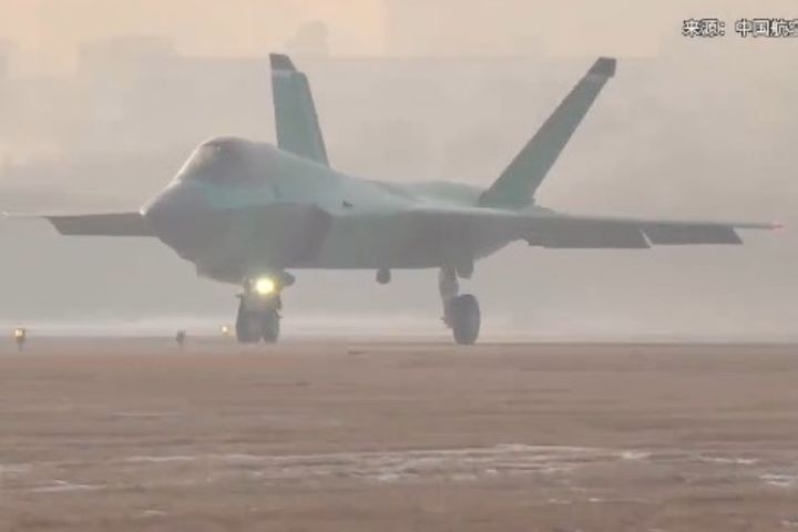 大陸第五代隱形戰鬥機殲-35，原型機已完成電磁彈射起飛與回收測試。圖/取自瀋陽飛機工業公司