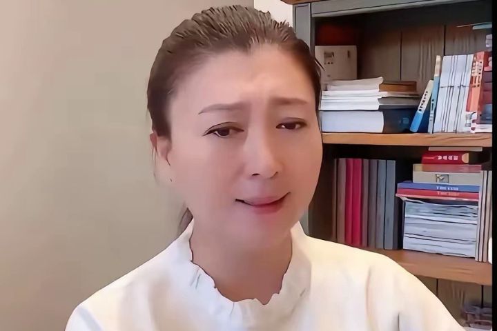一年百萬人民幣生活費　大陸演員閆學晶直播「哭窮」　多平台帳號遭禁