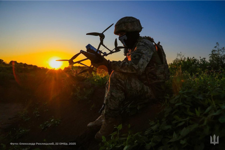 烏克蘭近期發起的「蜘蛛網行動」利用無人機對俄羅斯境內多處空軍基地進行襲擊大或成功，震驚國際。圖/取自烏克蘭國防部X
