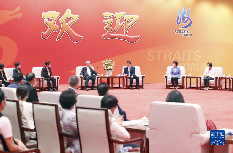第16屆福建海峽論壇將在6月15日於廈門舉行，圖為去年15屆海峽論壇舉行時，政協主席王滬寧會見到訪的國民黨副主席夏立言一行。圖／取自新華網