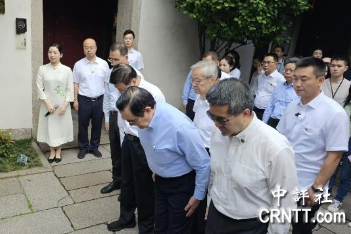 馬英九參觀福州「三坊七巷」訪林覺民故居  唸到《與妻訣別書》一度哽咽