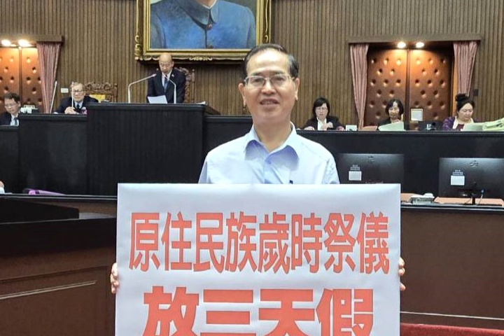 藍委鄭天財涉收賄711萬　助理法庭爆料：看過兩、三次他在辦公室收錢 