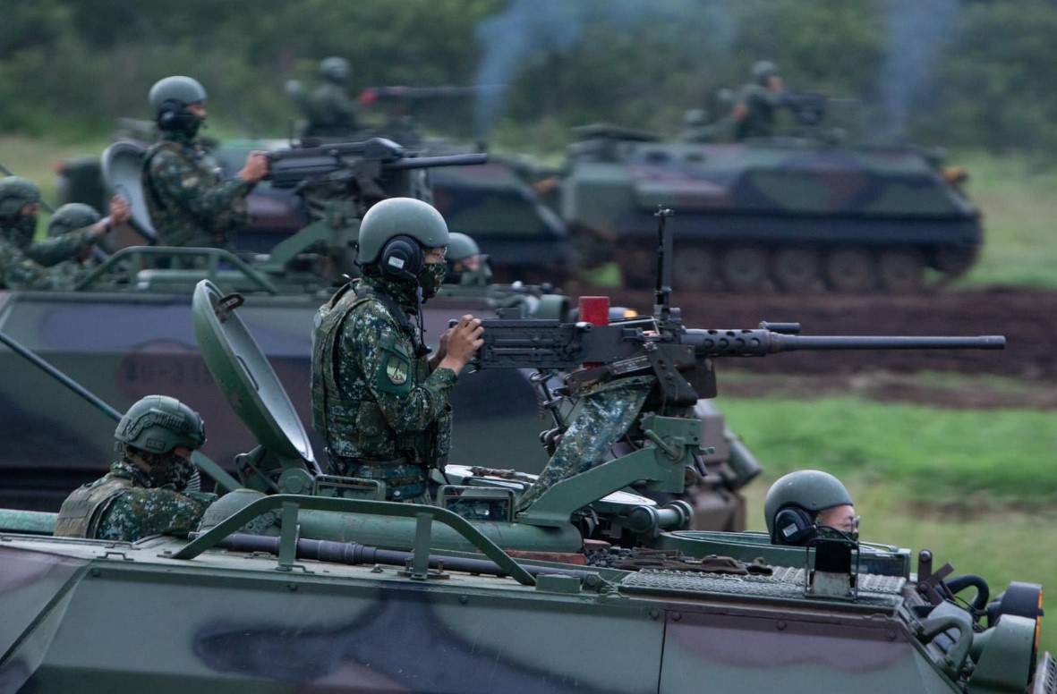 國防部長顧立雄6日首赴立院備詢，書面資料曝光「美國軍援台灣去年共4.8億美元」。圖/取自國防部