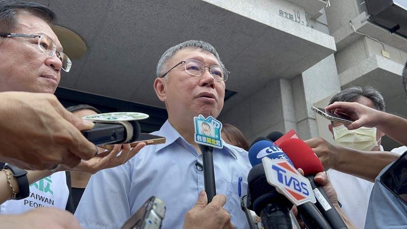 憲法法庭19日裁准國會職權修法暫時處分，民眾黨主席柯文哲質疑憲法法庭變民進黨側翼。圖/中央社