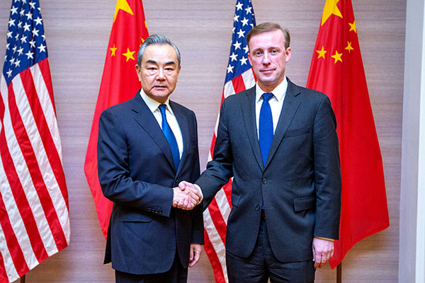 中共中央外辦主任王毅26日至27日會見美國國安顧問蘇利文，雙方就台灣問題等進行討論。圖／取自中共外交部官網