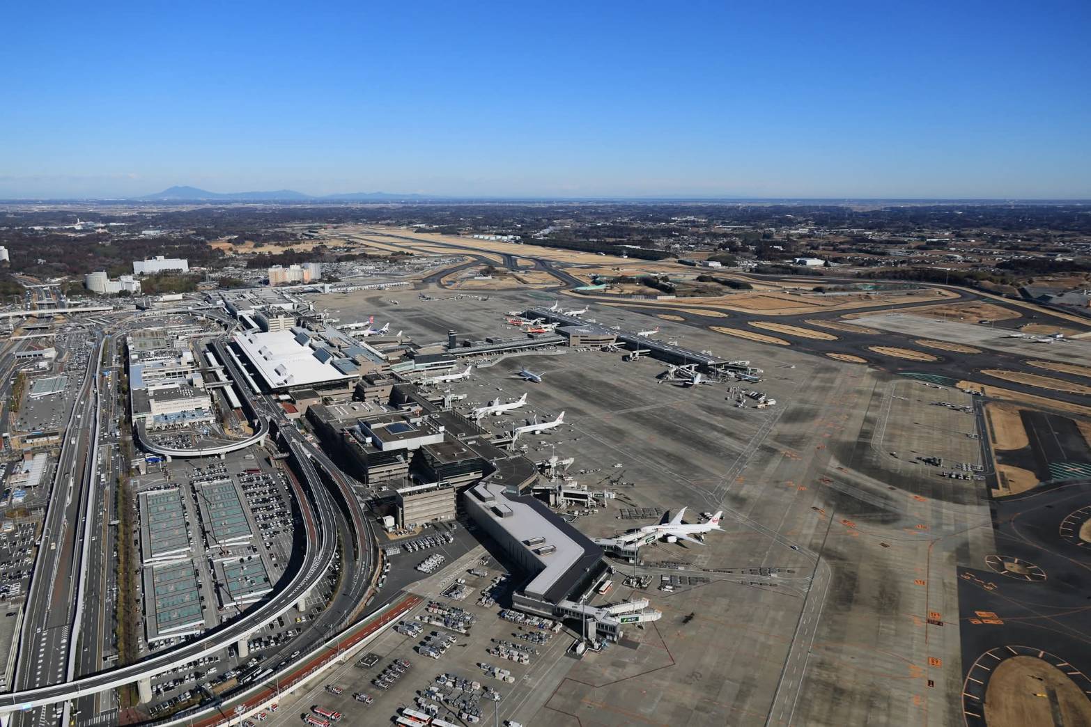 陸客大減　成田機場增班擴建計畫前景未卜