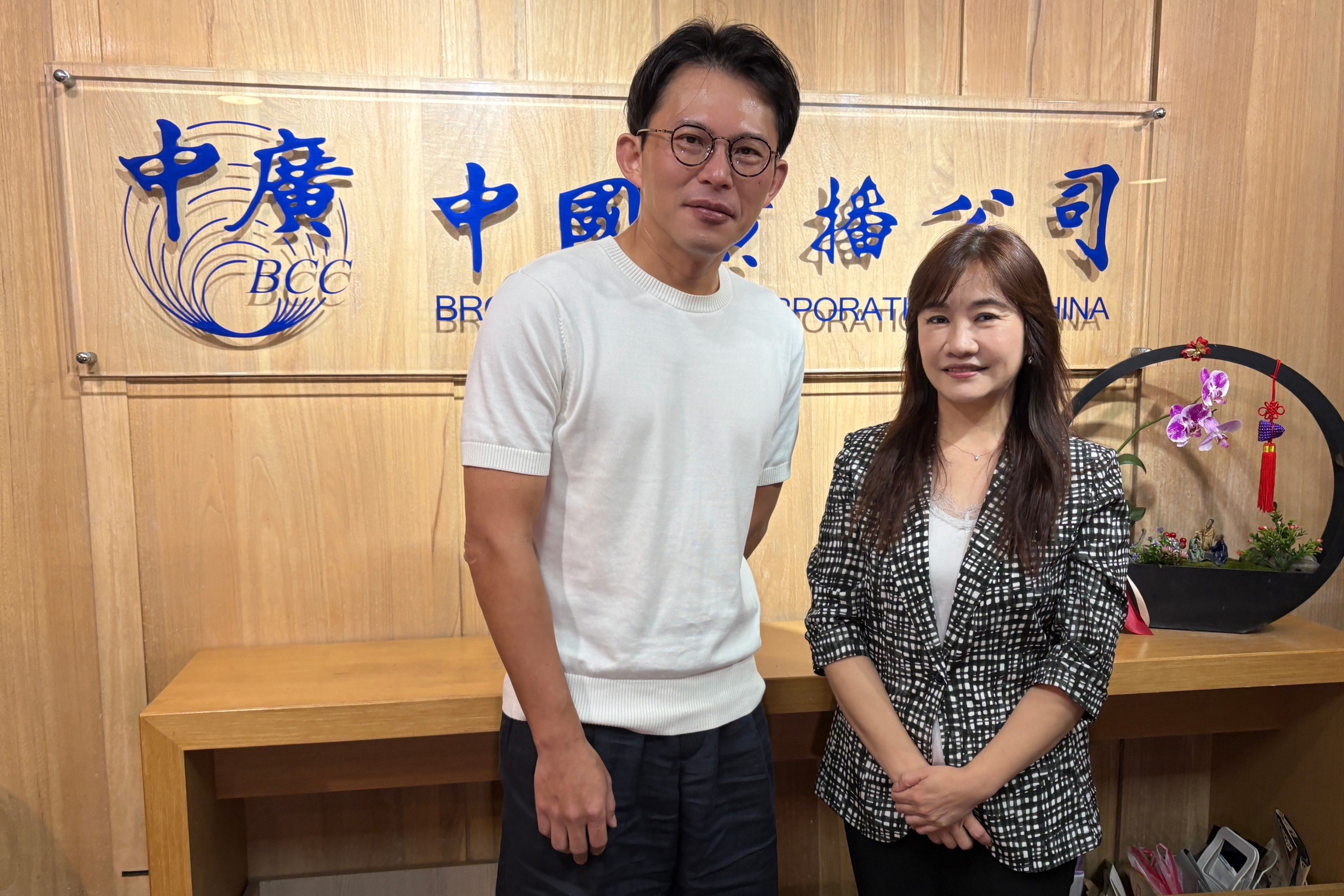 揭《無人機特別條例》病態化　黃國昌批賴清德帶頭認知作戰