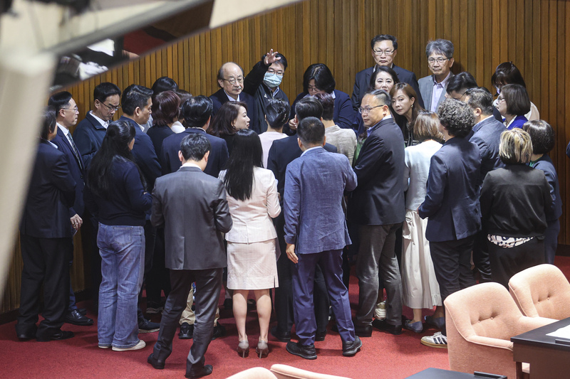 綠稱8藍委「卡災害準備金」　國民黨部、黨團氣炸：當初誰擋《財劃法》