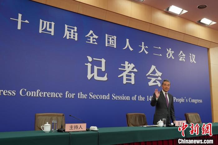 談中美關係，王毅呼籲美國勿說一套、做一套。圖／取自中新網