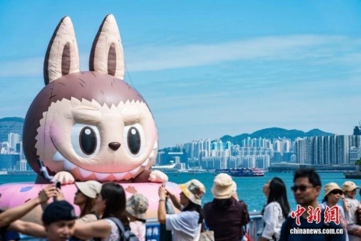 大陸LABUBU等潮玩文化，也被部分觀察視為軟實力輸出的新載體。圖/取自中新網