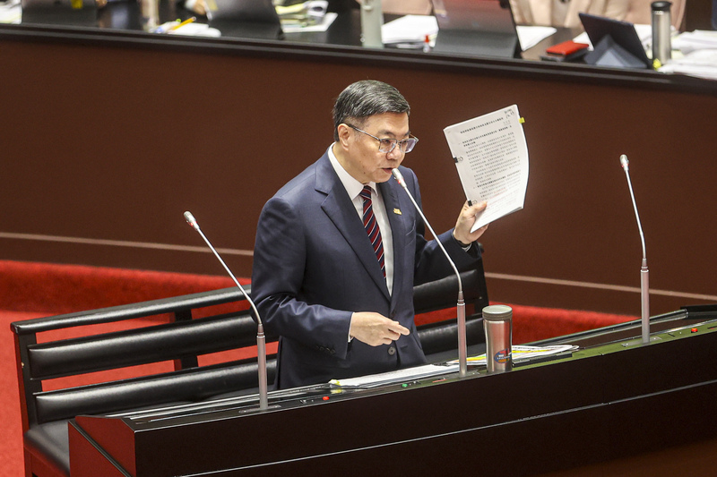 行政院長卓榮泰3月12日赴立法院報告財劃法五大窒礙難行原因。圖/中央社