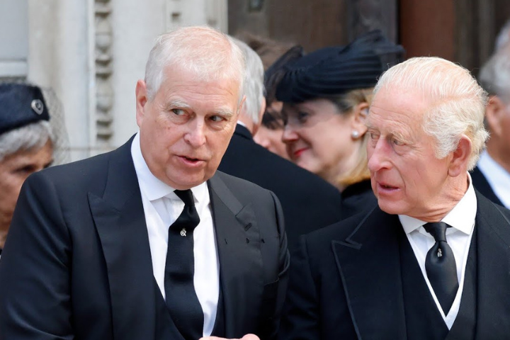 捲性侵醜聞 英王撤銷胞弟安德魯王子全部頭銜、逐出王室住所