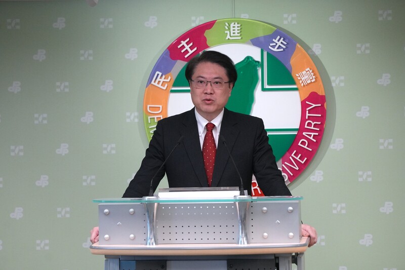 【梅花評論】民進黨鬼扯國父民權主義    國民黨竟無能駁斥