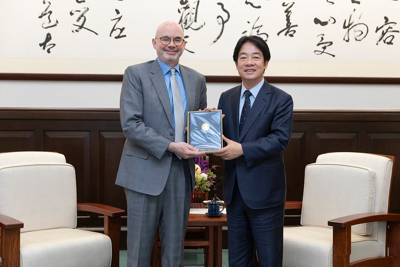 美國在台協會（AIT）台北辦事處新任處長谷立言拜會賴清德總統，重申美國對台灣的支持。圖/取自總統府