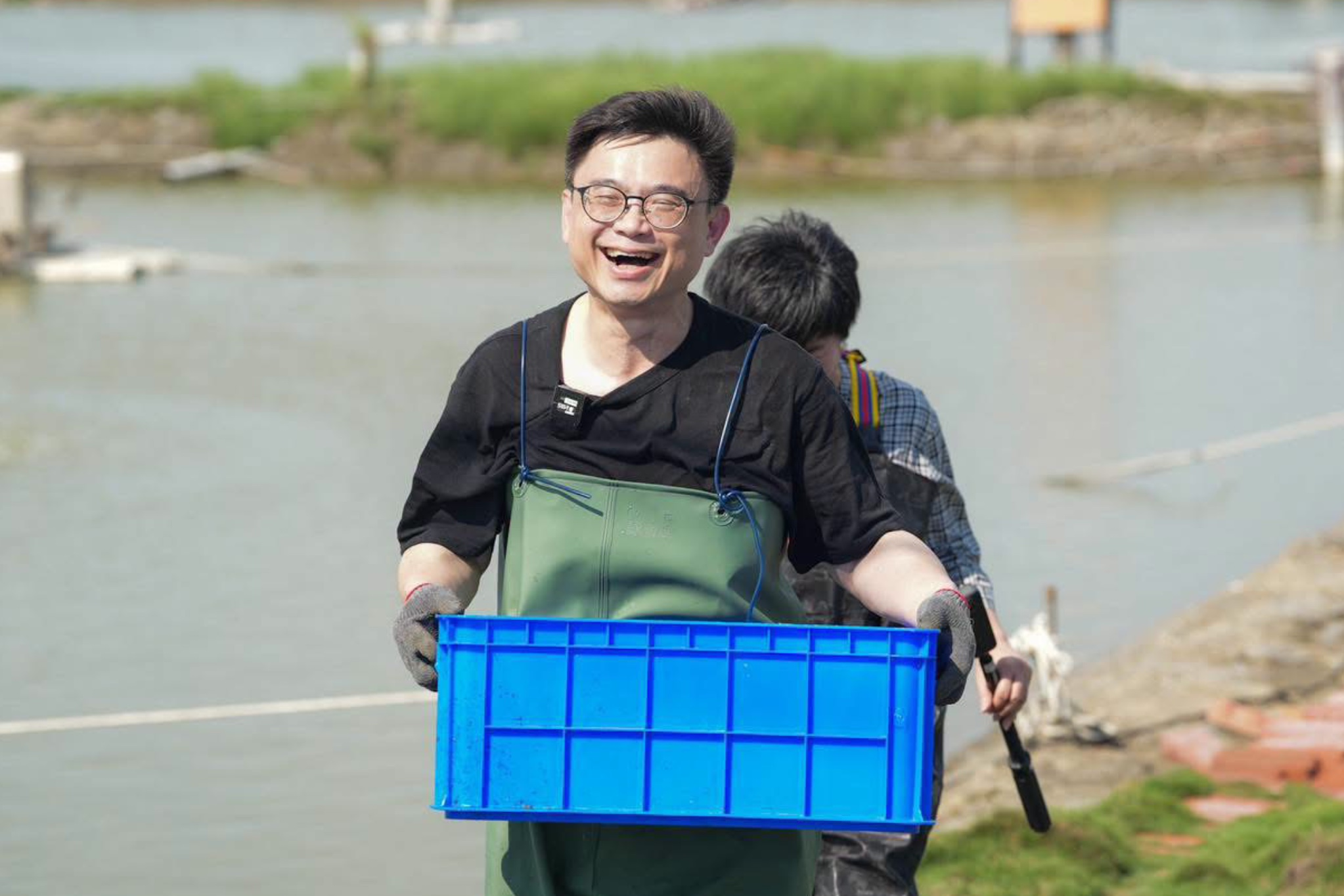 拍宣傳片竟認錯地！賴瑞隆把彌陀說成永安　粉專狠酸：對高雄不熟？