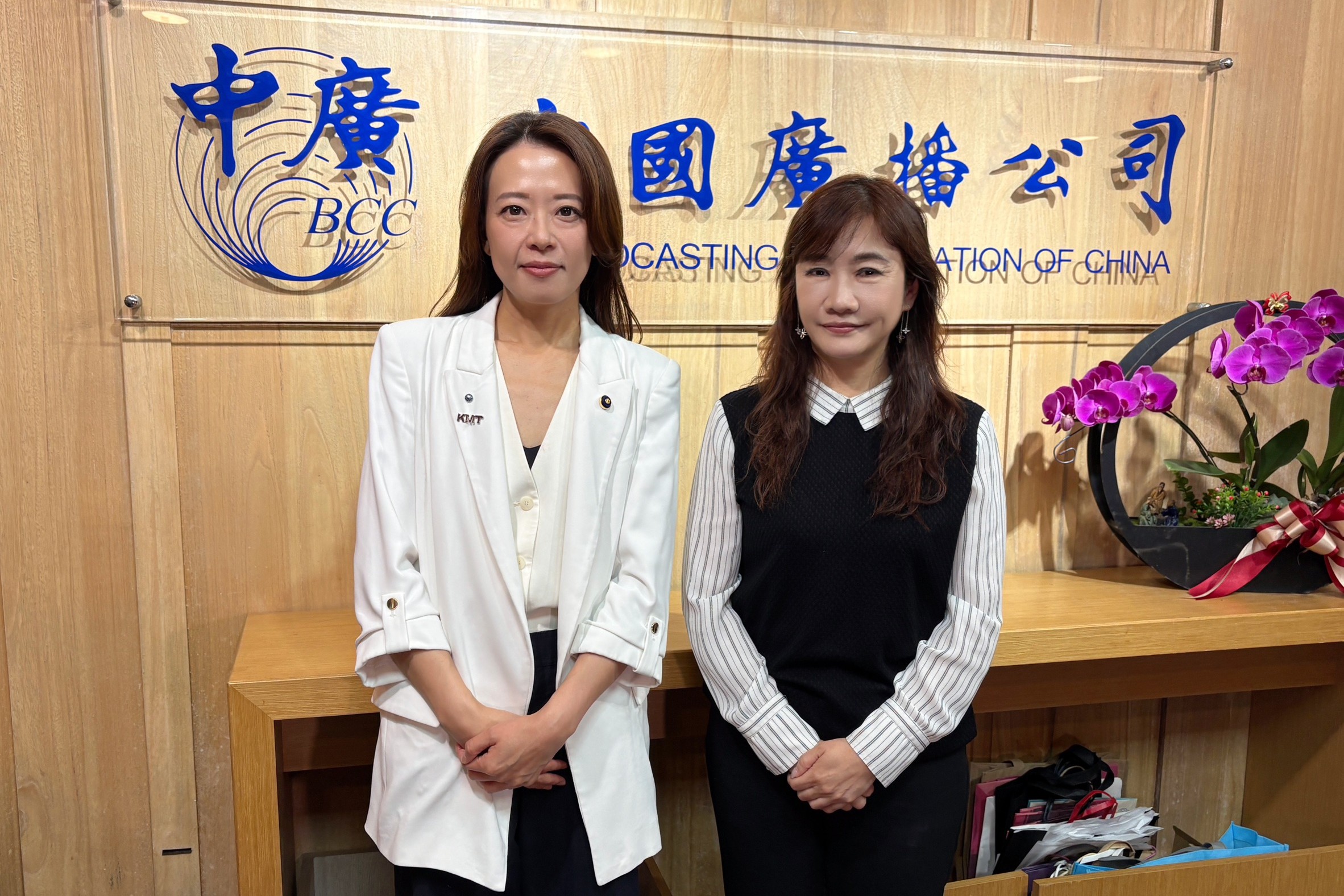 李四川民調領先逾11個百分點　江怡臻：綠營瑟瑟發抖「蘇巧慧真的要開始認真了」