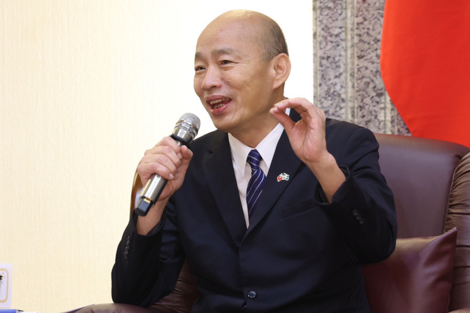 較勁國慶貼文按讚數　賴清德輸韓國瑜、蔡英文