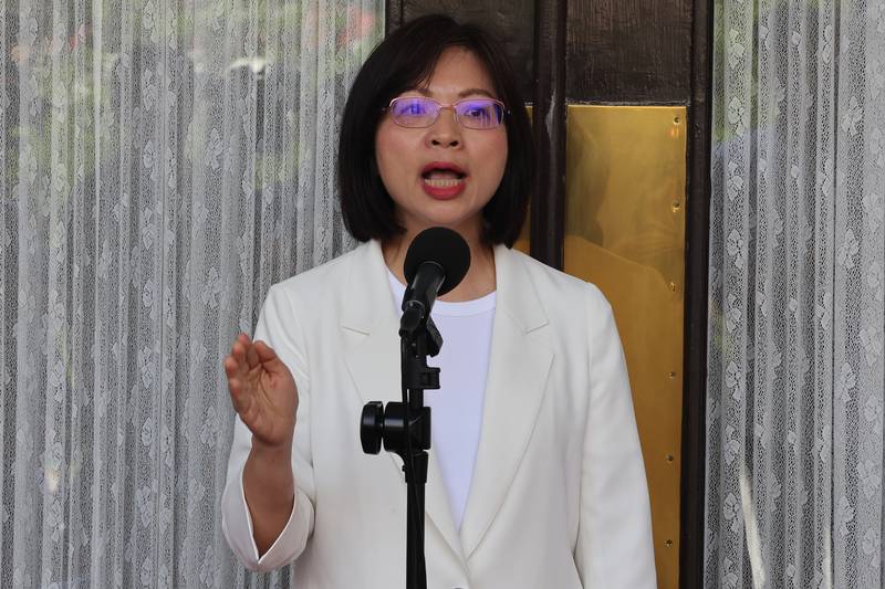 綠委林淑芬22日揭露，許銘春任內與謝宜容吃喝玩樂交情深，結果許銘春為了市長選情果斷切割謝宜容。圖/中央社