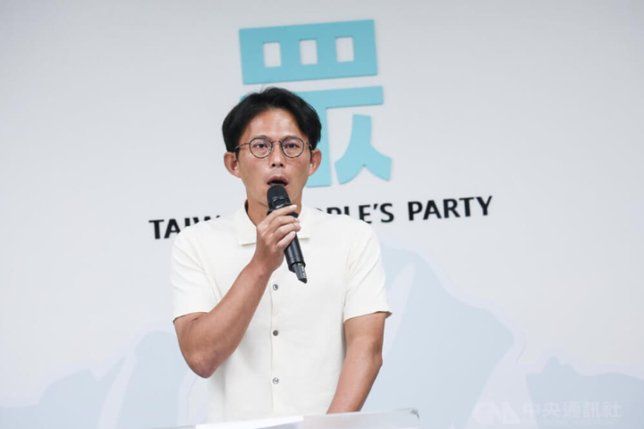 【決戰藍黨魁】鄭麗文當選國民黨主席　黃國昌：昨與柯文哲見面討論聯合政府