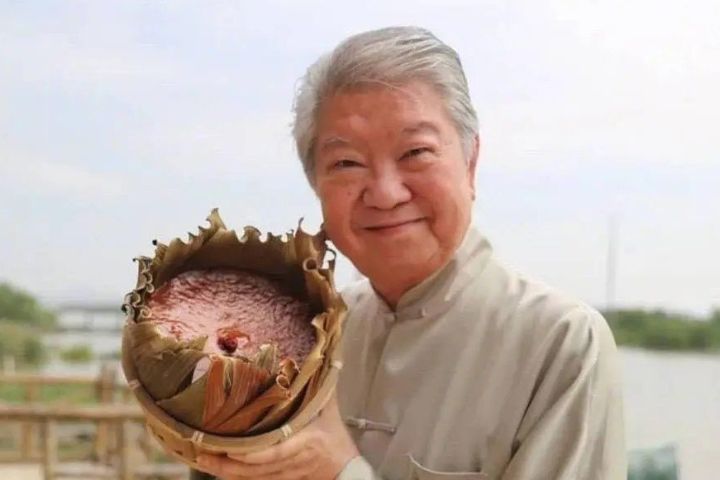 【有片】蔡瀾生命最後細節曝光：抽菸喝酒 散盡億萬家產 只留一塊茶餅