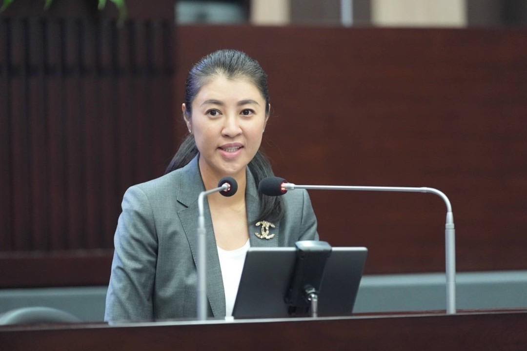 南投縣長許淑華19日呼籲民進黨政府，應正面回應陸方善意。圖/取自許淑華臉書