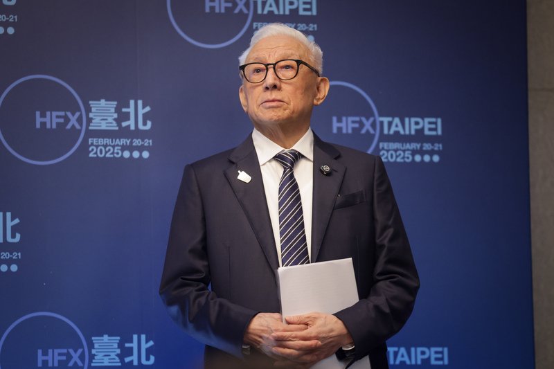哈利法克斯國際安全論壇20日首度在台北登場，聯電創辦人曹興誠出席記者會。圖/中央社