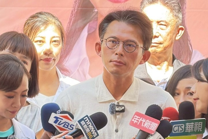 點名市刑大洩密　黃國昌：下周提告鏡週刊