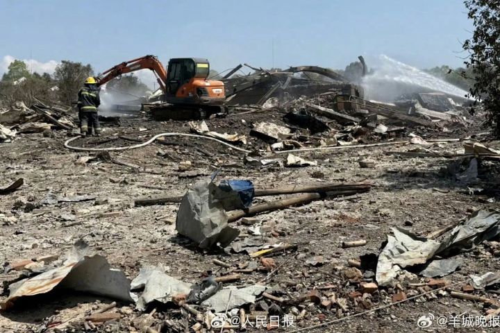 湖南瀏陽煙花廠爆炸增至26死61傷　陸國務院成立事故調查組徹查
