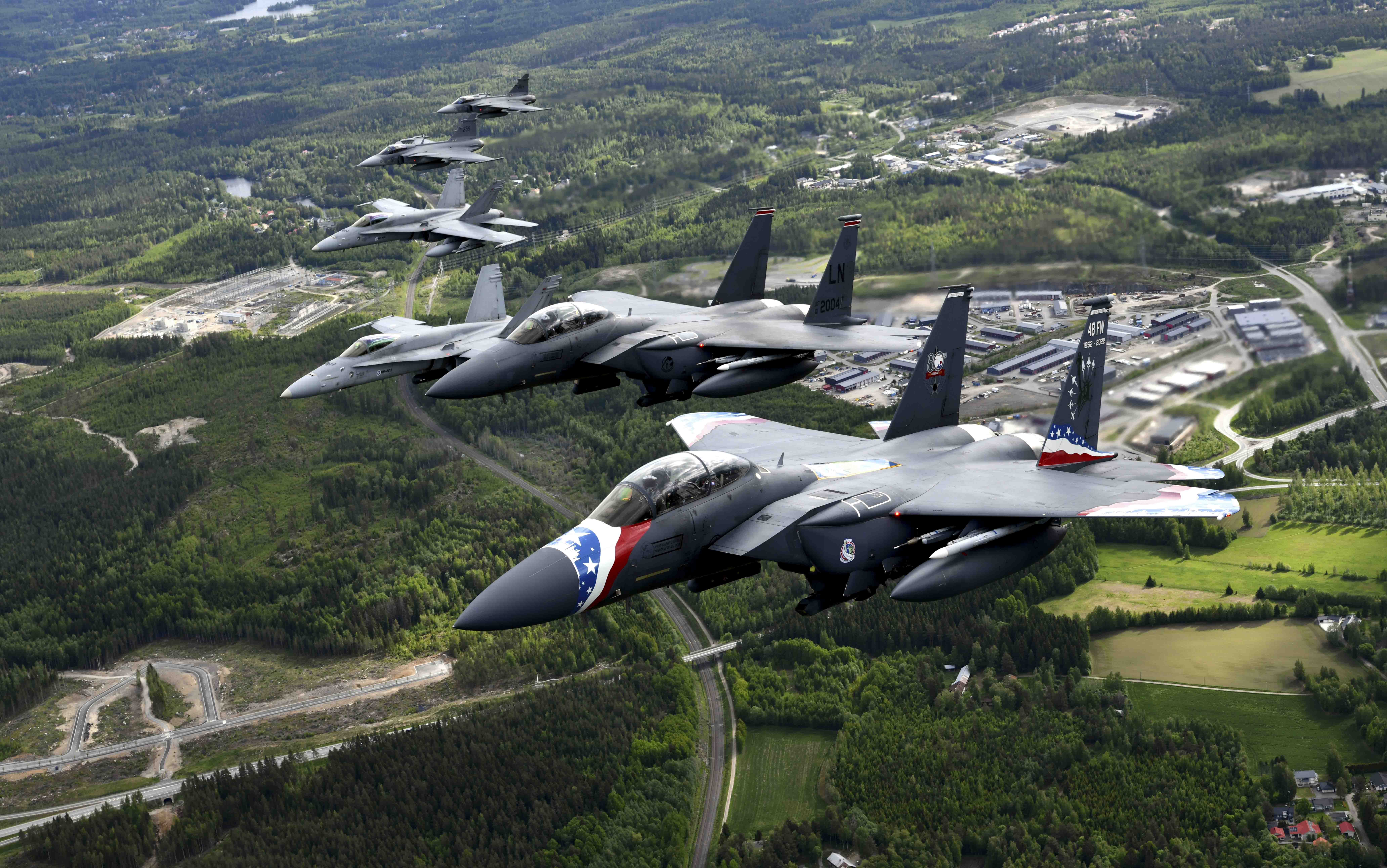 美國國會議員努力阻止美國空軍凖備將一半以上的F-15E「攻擊鷹」送進飛機墳場。 圖/取自U.S. Air Force