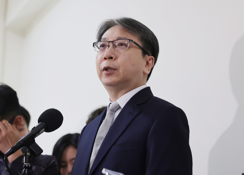 國安局長蔡明彥被立院國防外交委員會問到王義川手機監控事件說，國安局未參與，應是民間大數據分析。圖/中央社