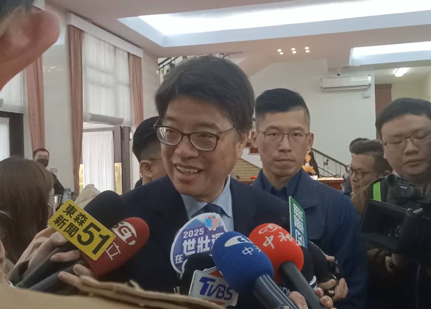 陸委會主委邱垂正28日表示，政府很在意北一女教師區桂芝「迎合中共黨媒對台統戰」。圖/記者簡立欣攝