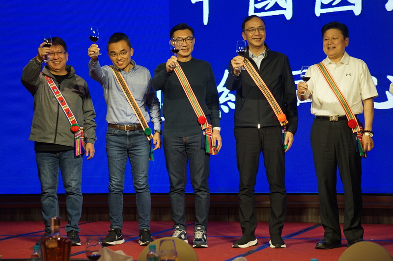 國民黨連續三屆與總統寶座失之交臂，更連續三屆拿不到立法院過半席次，可見國民黨支持者在社會上為少數的現況。圖/中央社