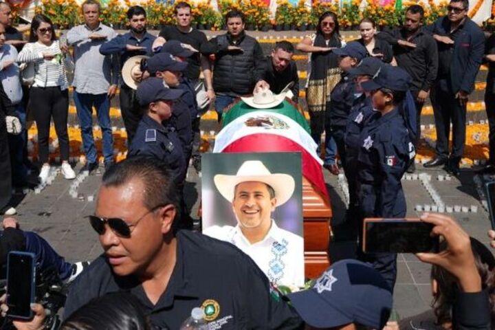 墨西哥致力掃黑市長「亡靈節」遭槍擊　身中7槍慘死街頭