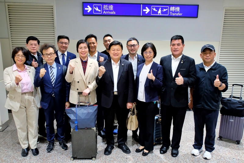 國民黨立院黨團總召傅崐萁等一行，赴北京參訪，並與陸方達成4項共識。圖/中央社